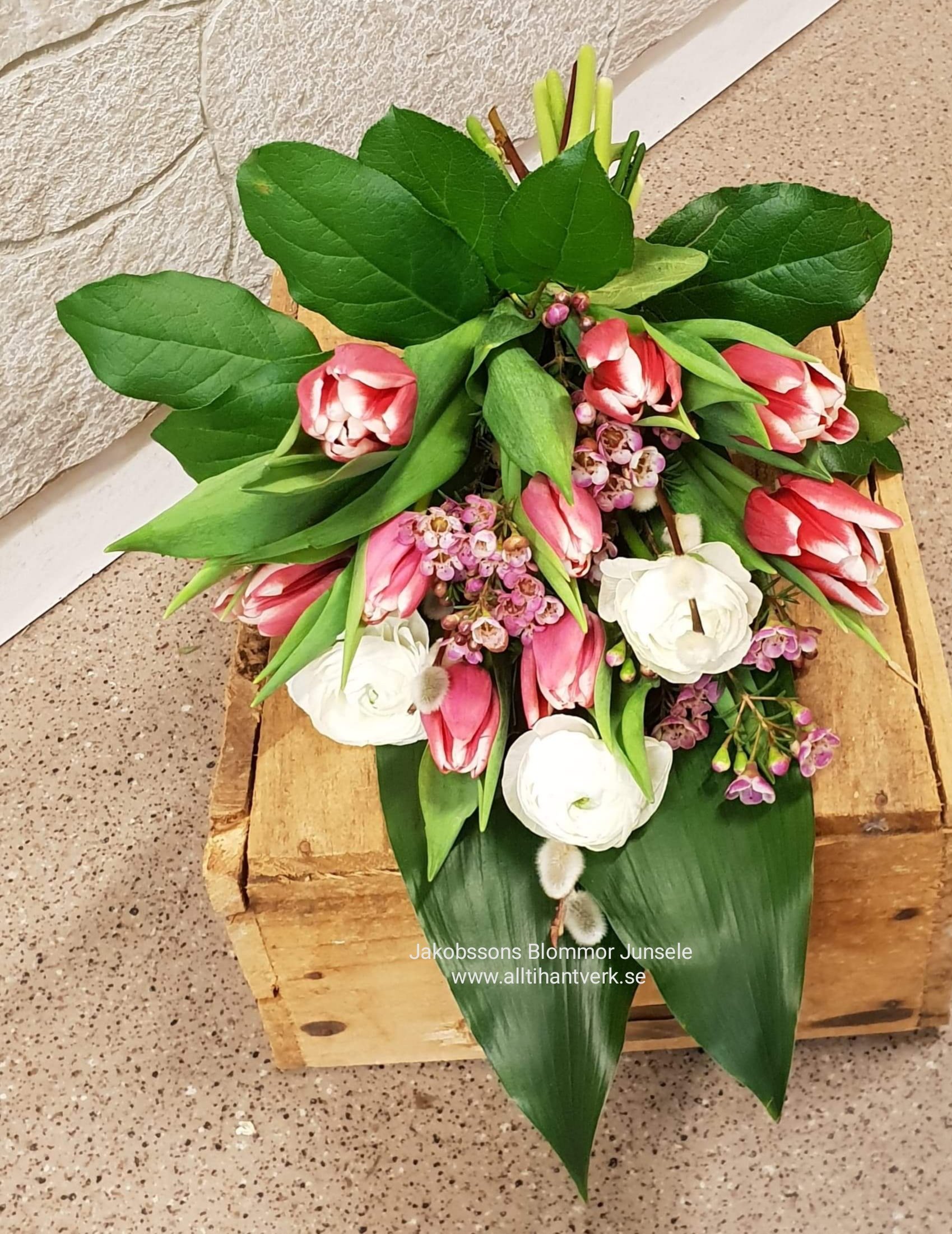 Sorgbukett junsele blomsterbutik