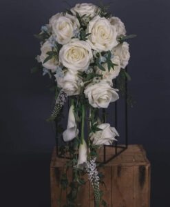 Brudbukett Junsele blomsterbutik